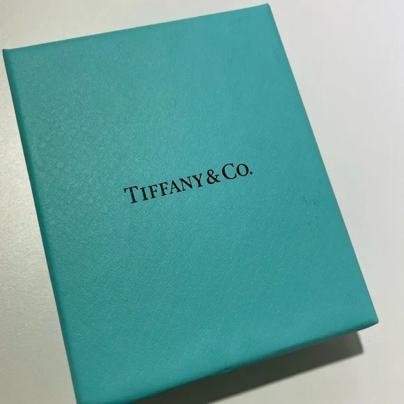 Tiffany Box - Picture 4 of 6